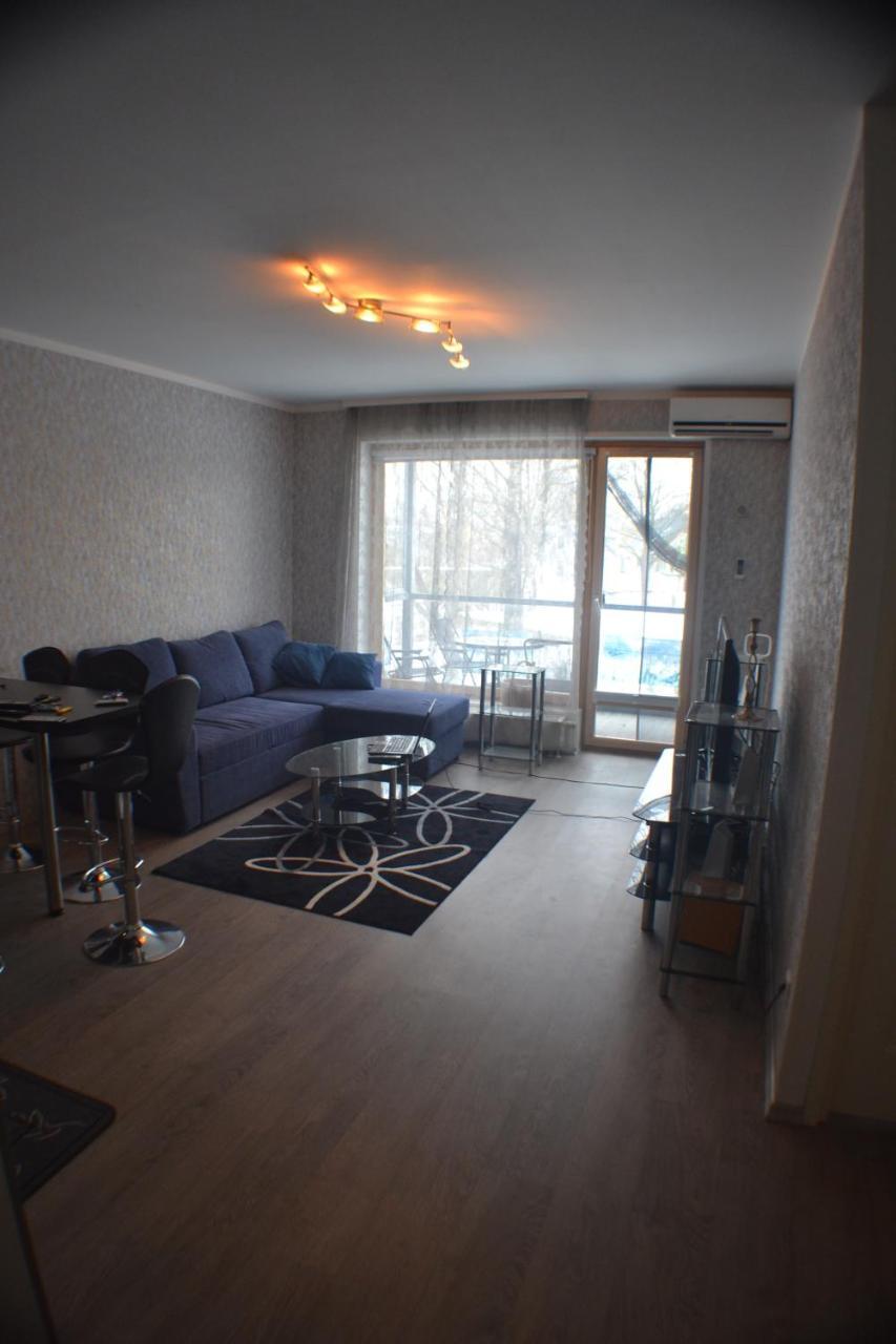 Riverside Apartement Пярну Екстериор снимка